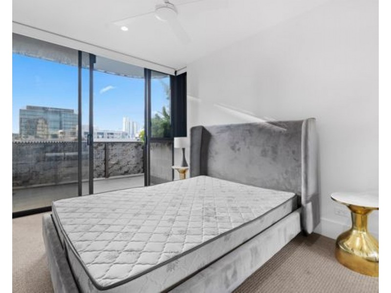 702/14 Ella Street, Newstead QLD 4006