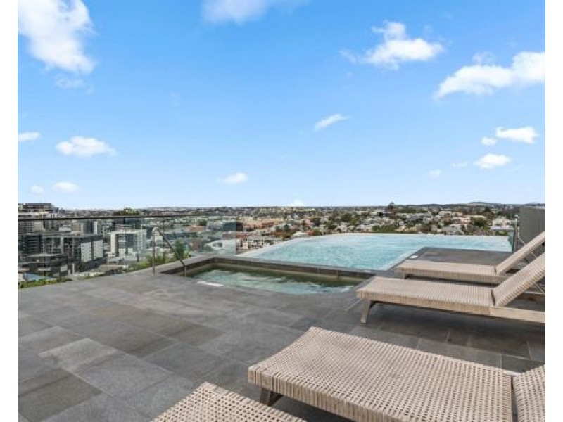 702/14 Ella Street, Newstead QLD 4006