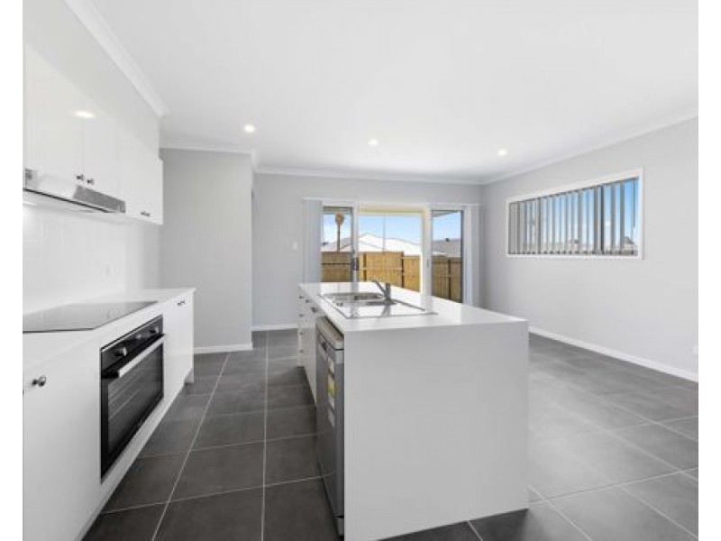 22 Mount Cooroora St,, Park Ridge QLD 4125