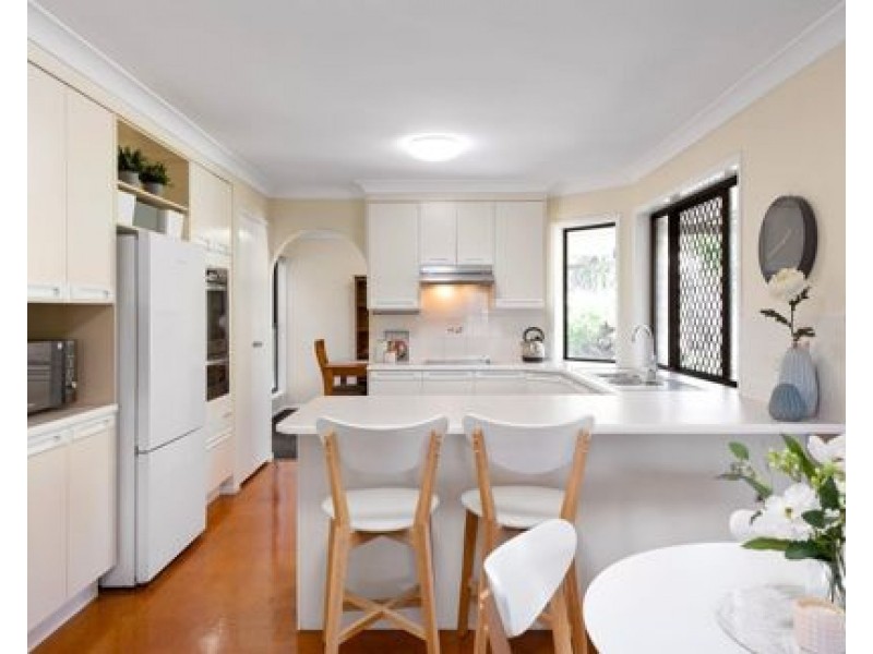 5 Frinton Street, Wishart QLD 4122