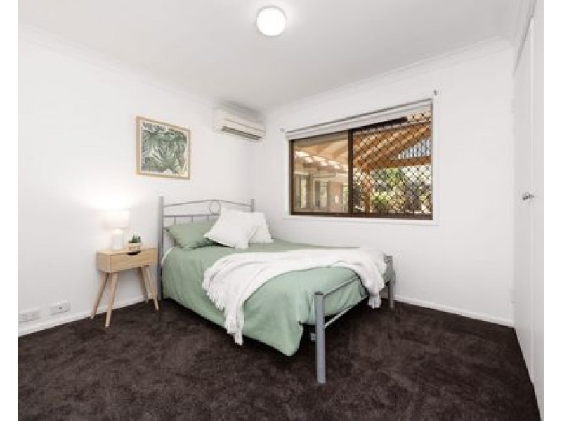 5 Frinton Street, Wishart QLD 4122