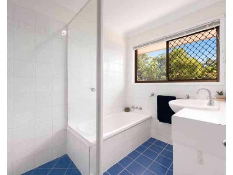 5 Frinton Street, Wishart QLD 4122