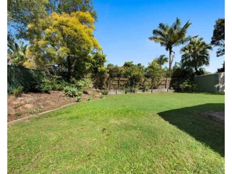 5 Frinton Street, Wishart QLD 4122