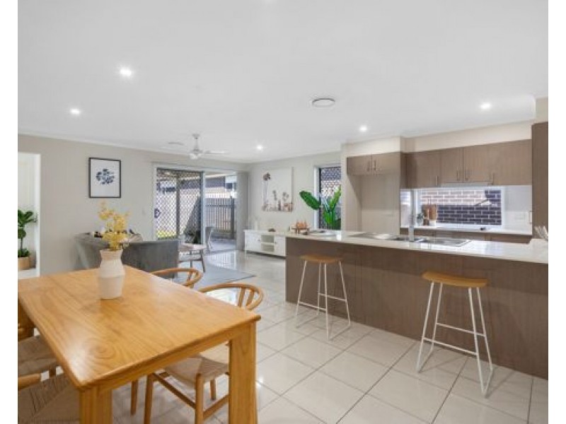 15 Coen Street, Thornlands QLD 4164