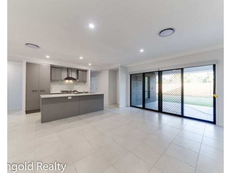 5 Parkview Close, Pallara QLD 4110