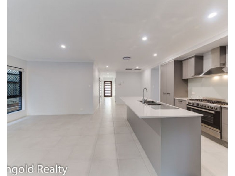 5 Parkview Close, Pallara QLD 4110