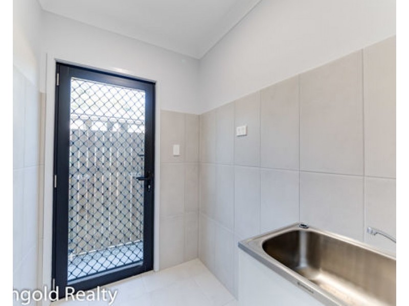 5 Parkview Close, Pallara QLD 4110