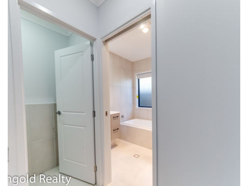 5 Parkview Close, Pallara QLD 4110