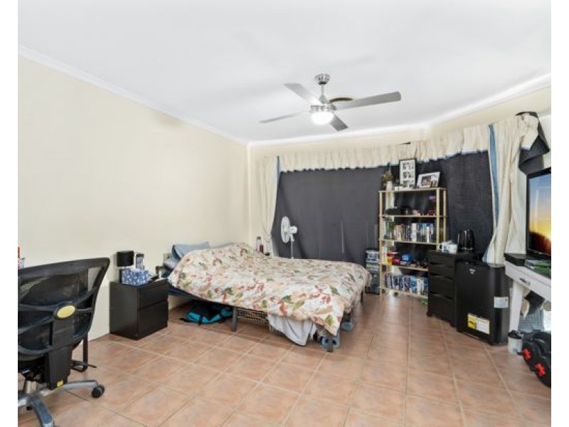 9 Applegum Place, Molendinar QLD 4214