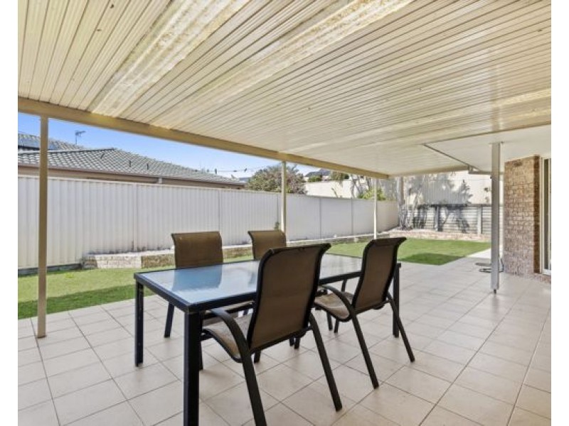 9 Applegum Place, Molendinar QLD 4214