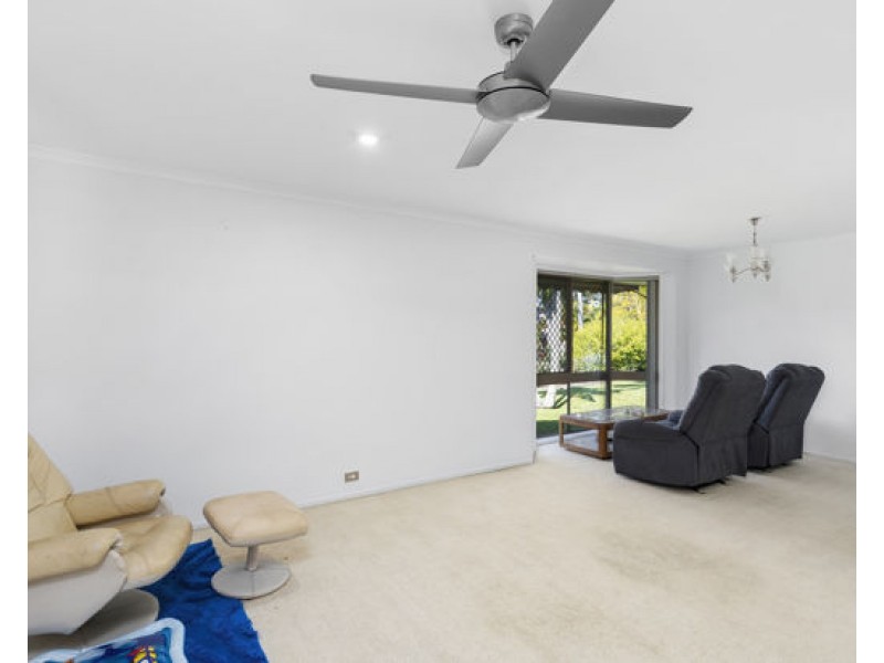 11 Ben Hogan Crescent, Parkwood QLD 4214