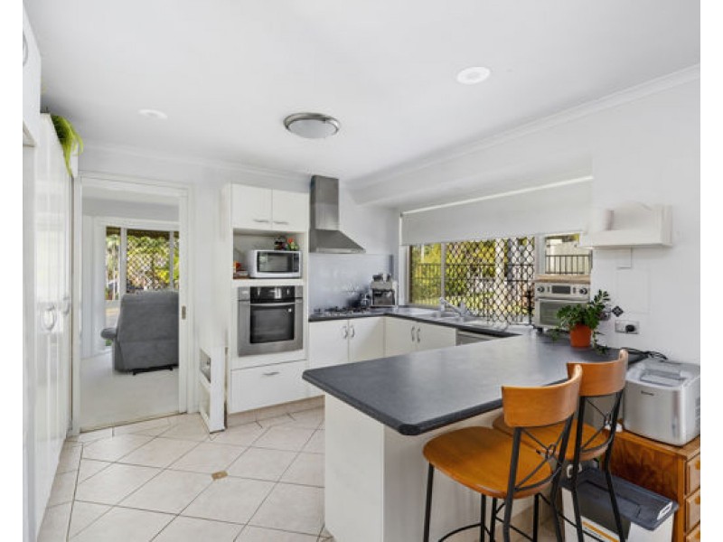 11 Ben Hogan Crescent, Parkwood QLD 4214