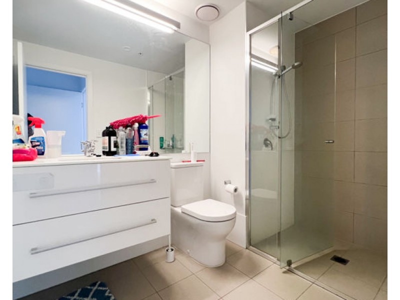 30301/300 OLD CLEVELAND ROAD, Coorparoo QLD 4151