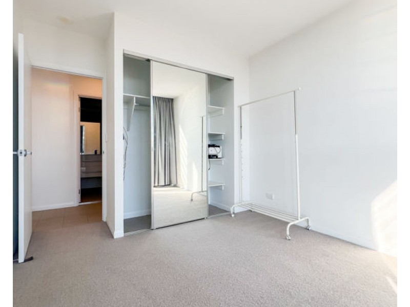 30301/300 OLD CLEVELAND ROAD, Coorparoo QLD 4151