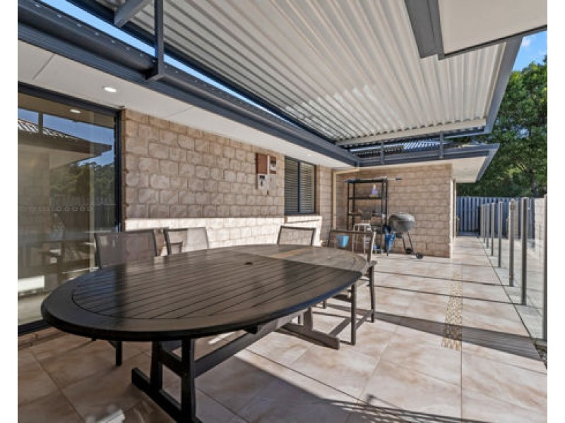 10 HAUGHTON STREET, Pacific Pines QLD 4211