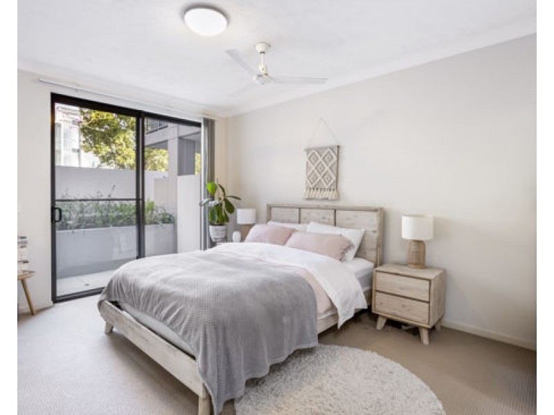 U19 1 ACACIA COURT, Robina QLD 4226