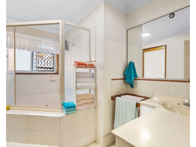 7 CONFERTA PLACE, Forest Lake QLD 4078