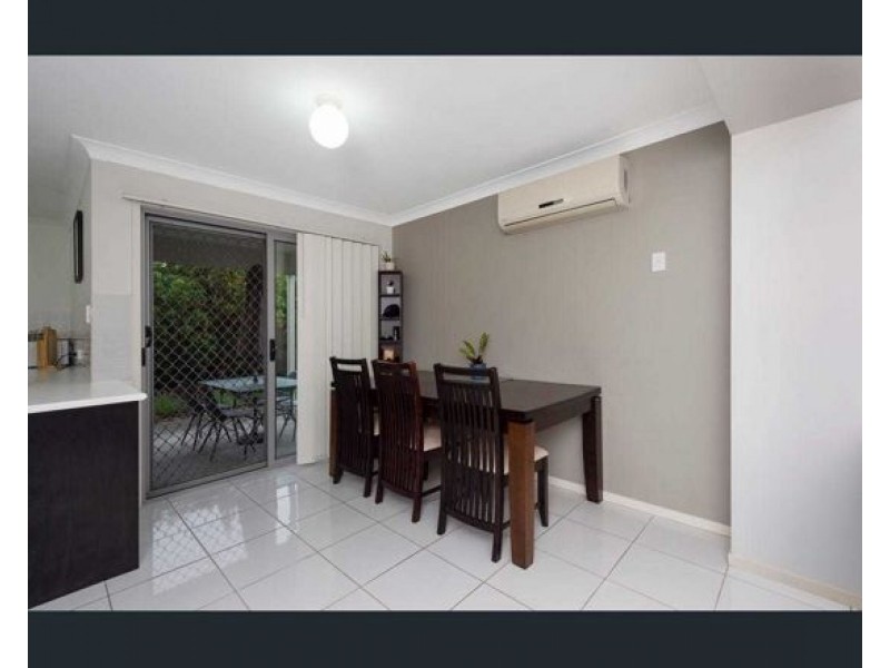 32 131 McAuley Parade, Pacific Pines QLD 4211