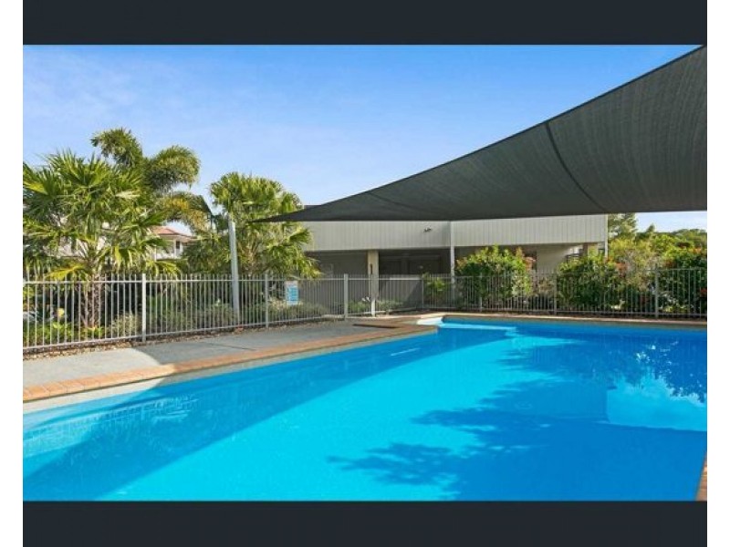 32 131 McAuley Parade, Pacific Pines QLD 4211