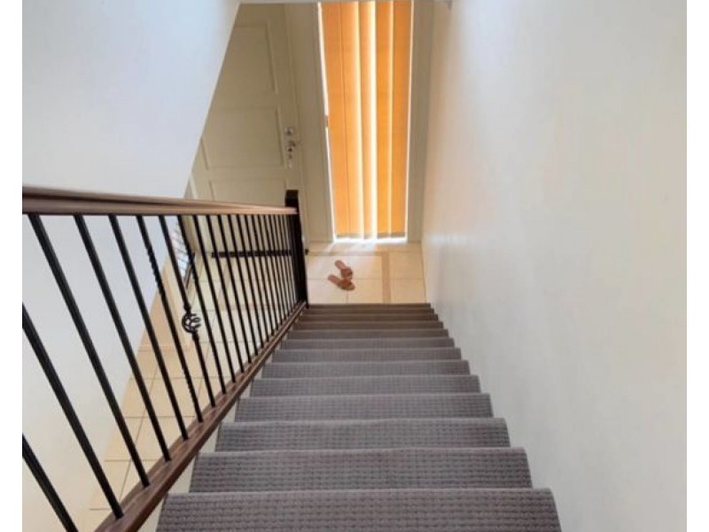 99/302 Christine Avenue, Varsity Lakes QLD 4227