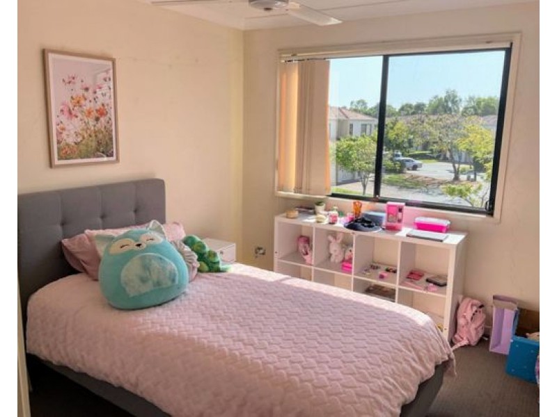 99/302 Christine Avenue, Varsity Lakes QLD 4227