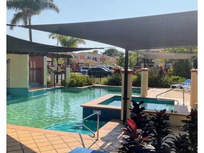 99/302 Christine Avenue, Varsity Lakes QLD 4227