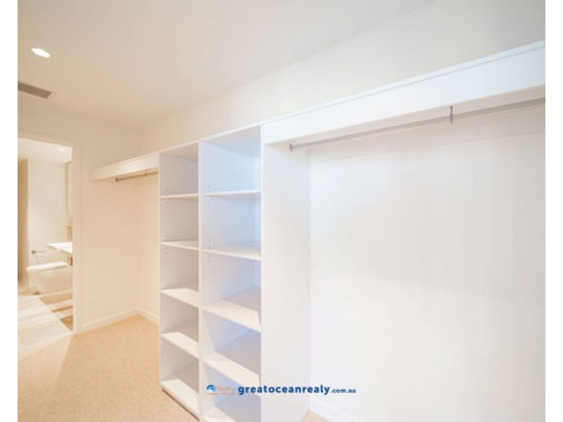 1802/3 Northcliffe Terrace, Surfers Paradise QLD 4217