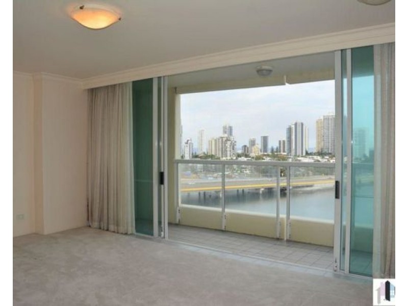 A11-3/75 Brighton Parade, Southport QLD 4215