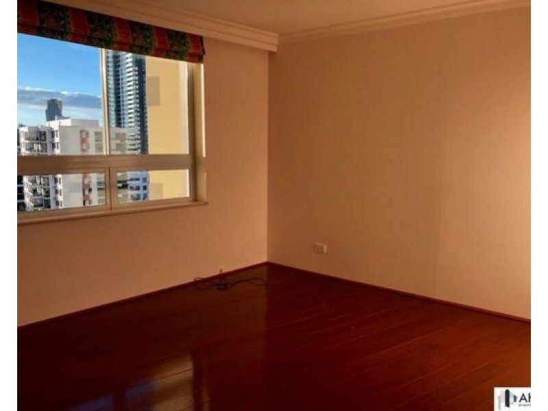 A11-3/75 Brighton Parade, Southport QLD 4215