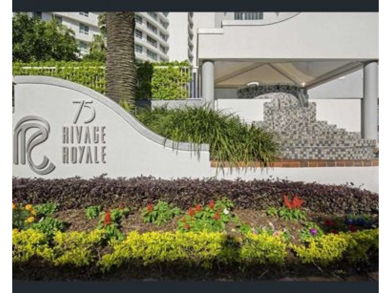 A11-3/75 Brighton Parade, Southport QLD 4215