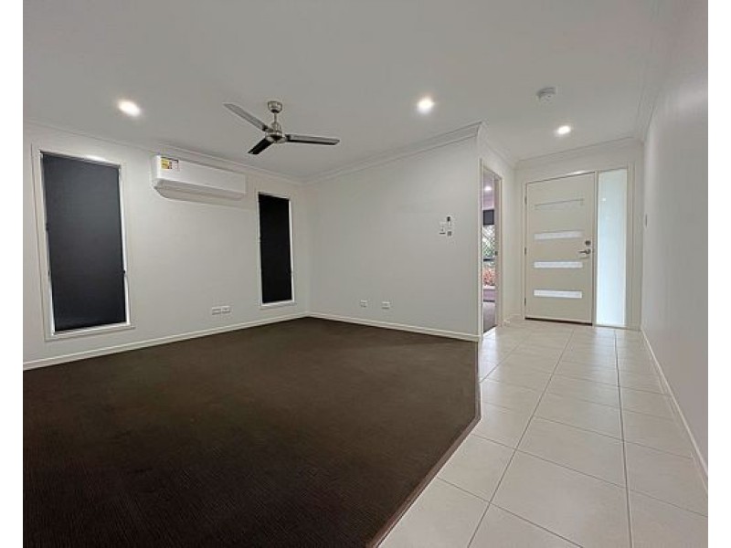 6 Lillypilly Drive, Ripley QLD 4306
