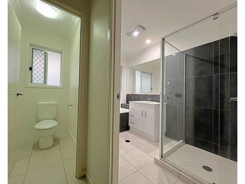 6 Lillypilly Drive, Ripley QLD 4306