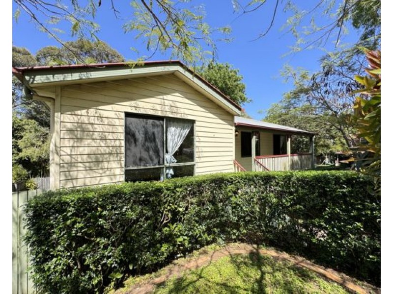 54 Roseglen Street, Greenslopes QLD 4120