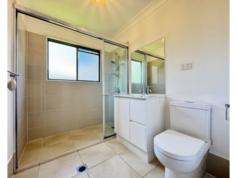 54 Roseglen Street, Greenslopes QLD 4120