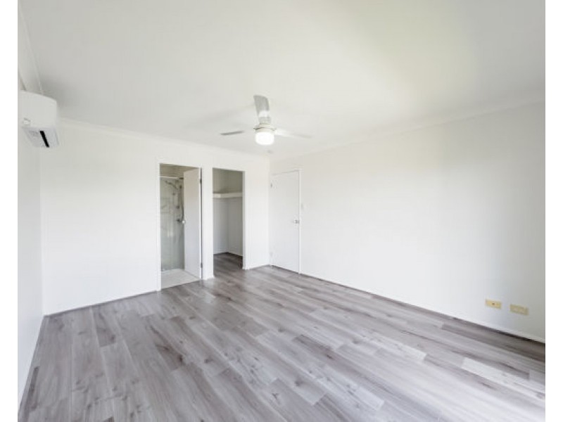 12 Overton Street, Calamvale QLD 4116