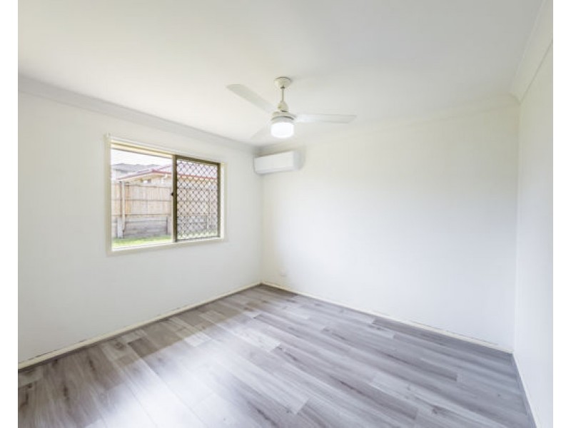 12 Overton Street, Calamvale QLD 4116