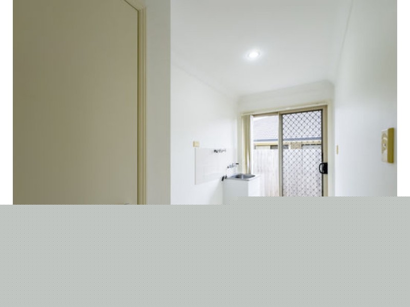12 Overton Street, Calamvale QLD 4116