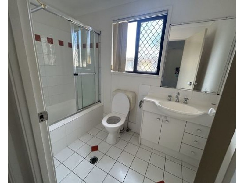 2/38 Latham St, Chermside QLD 4032