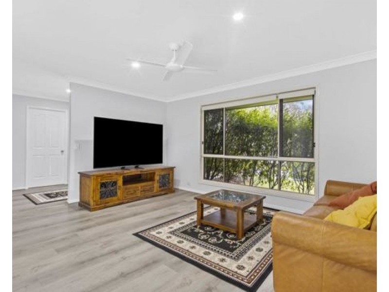 8 FIRECREST CLOSE, Upper Coomera QLD 4209