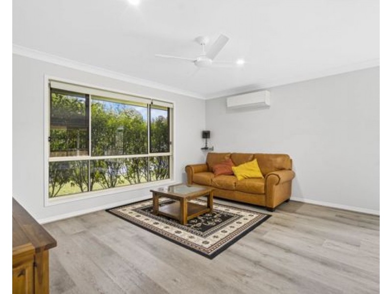 8 FIRECREST CLOSE, Upper Coomera QLD 4209