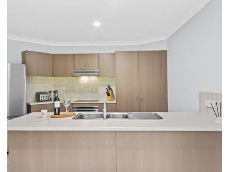 8 FIRECREST CLOSE, Upper Coomera QLD 4209