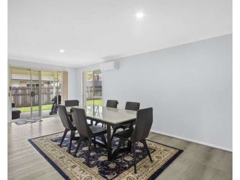 8 FIRECREST CLOSE, Upper Coomera QLD 4209