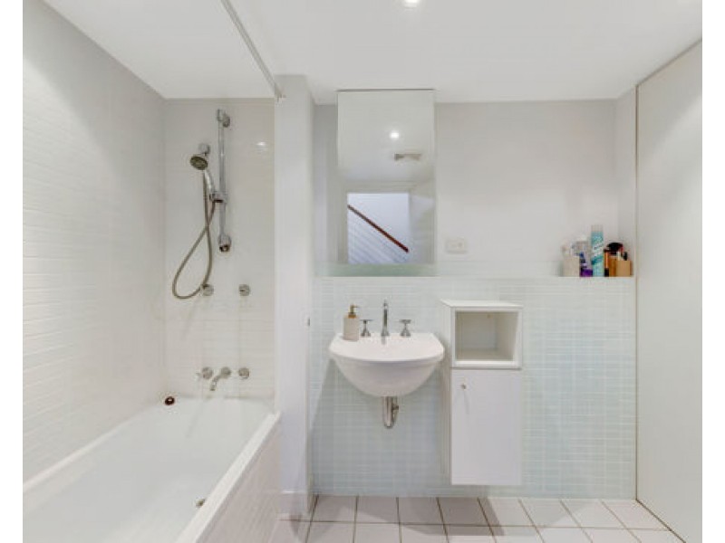326/64 Macquarie Street, Teneriffe QLD 4005