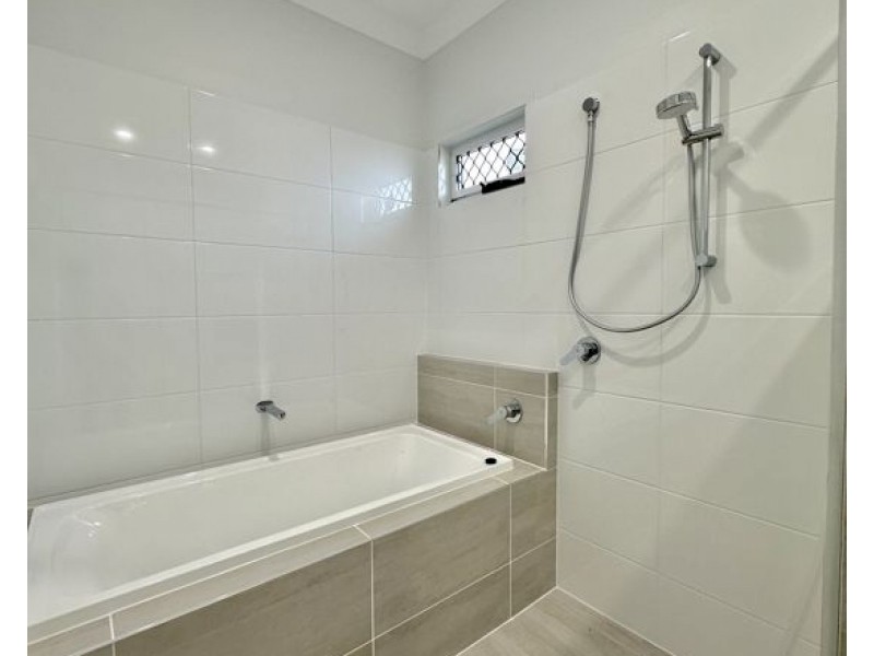 22 Rosa Street, Ripley QLD 4306