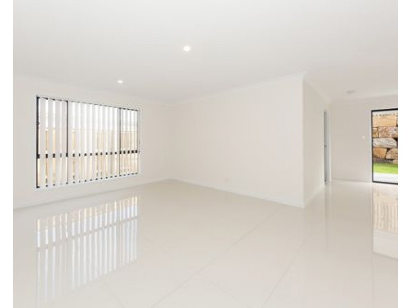 16 BARRON COURT, Pimpama QLD 4209