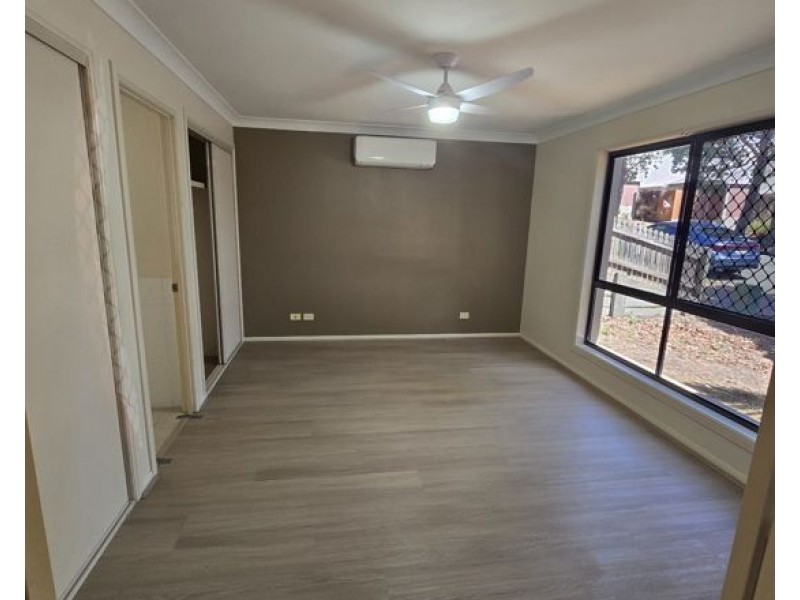 31 Greenleaf Ave, Springfield QLD 4300