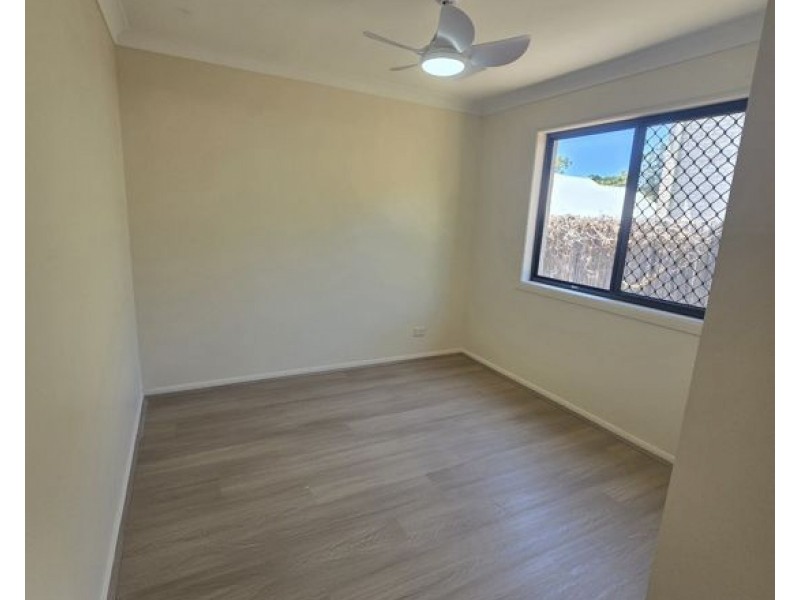 31 Greenleaf Ave, Springfield QLD 4300