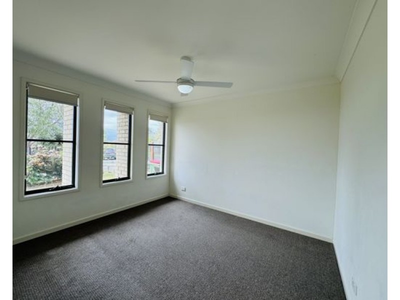 1/27 Chaka Street, Hillcrest QLD 4118