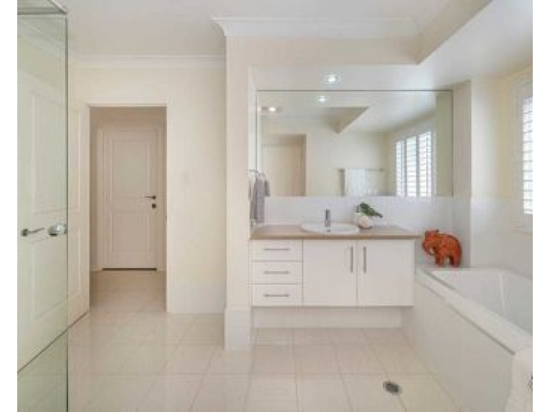 96 Crosby Road, Ascot QLD 4007