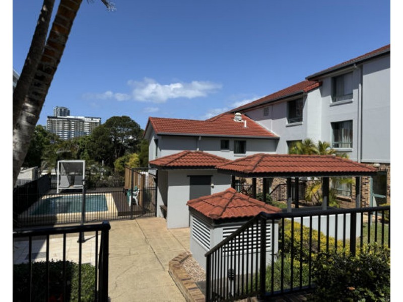 16 9 Tweed Street, Southport QLD 4215